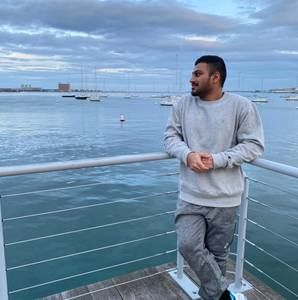 Meet your Posher, Parth